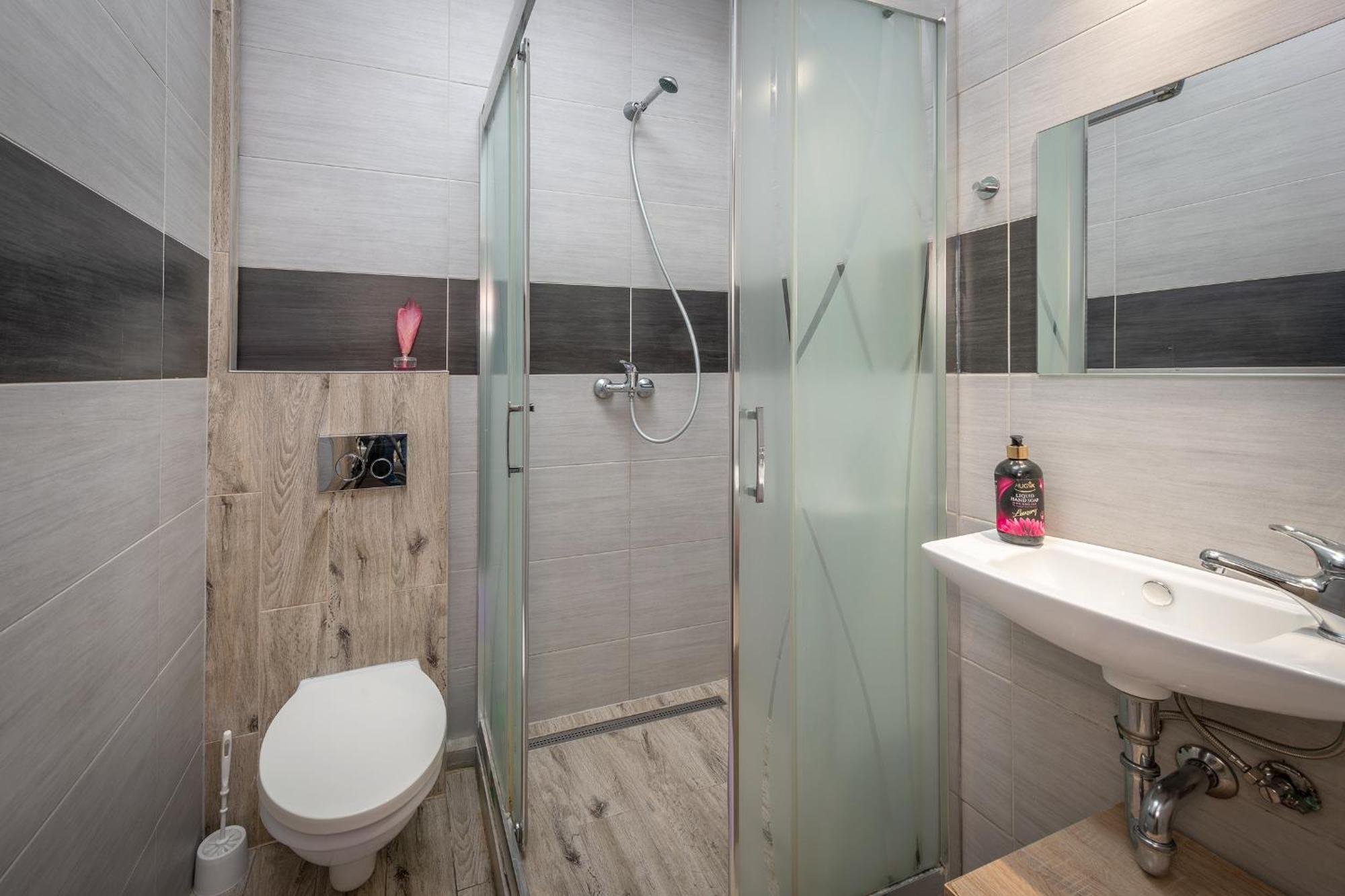 70S Business Room Krakow Luaran gambar