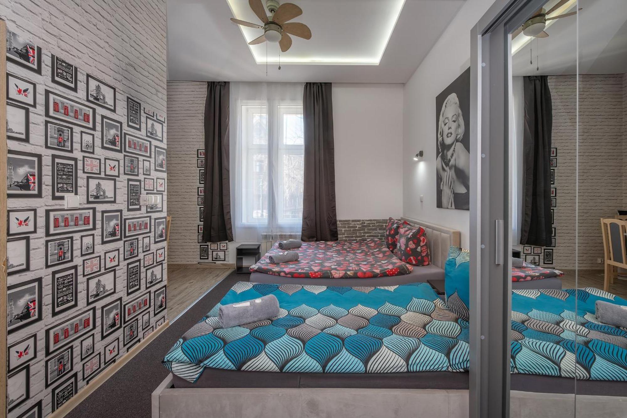 70S Business Room Krakow Luaran gambar